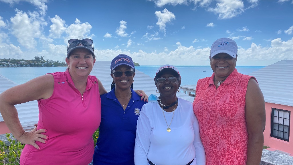 Golfing in  Bermuda with Bermuda chapter members!