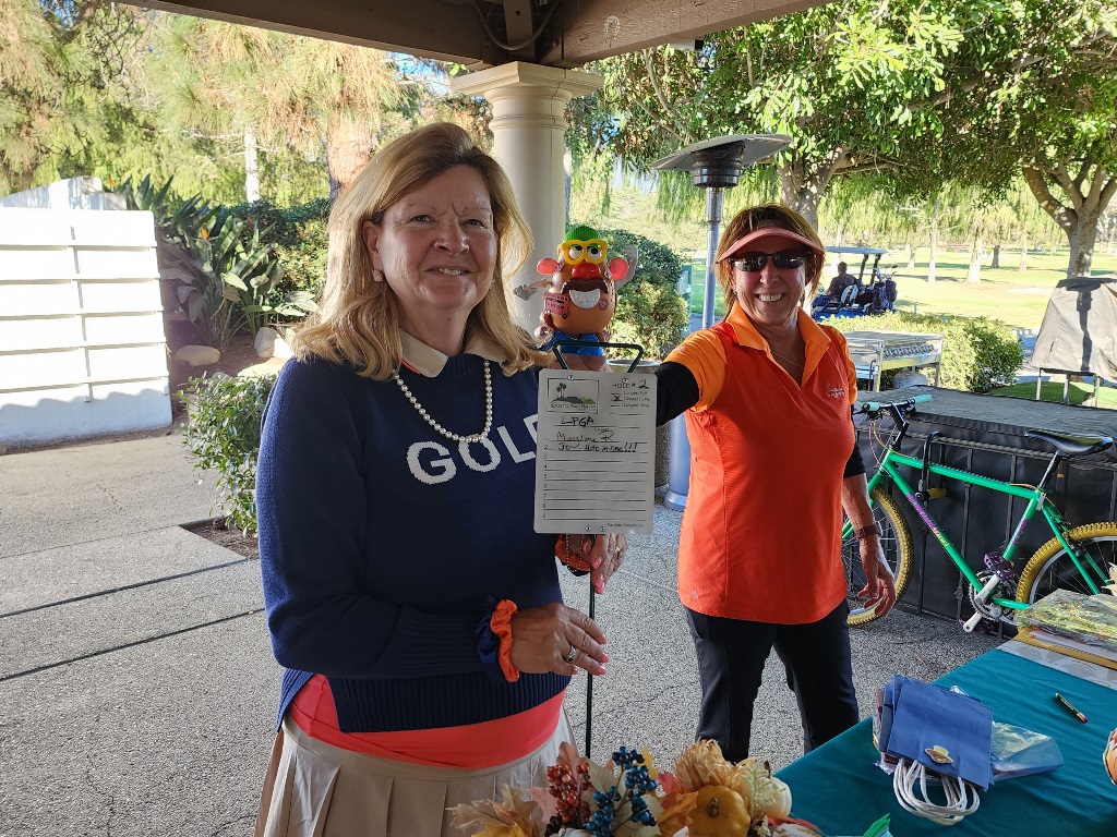 Jo Payne's hole in one with Marylou Ramos