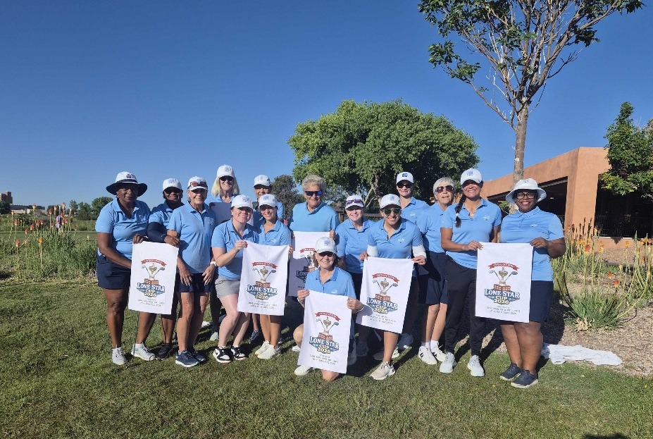 A group of women golfers on a team competing in Albuquerque, New Mexico